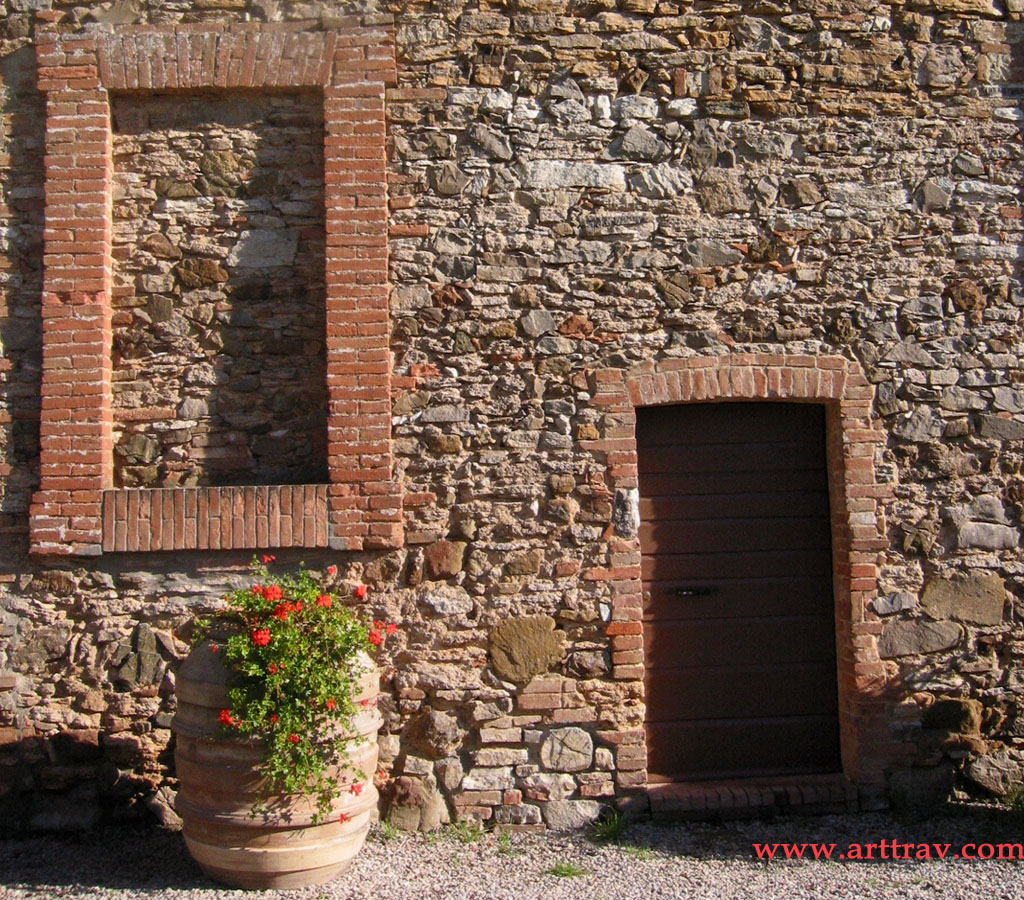  wallpapers (or simply enjoy). A door in an old brick wall – Rapolano, 